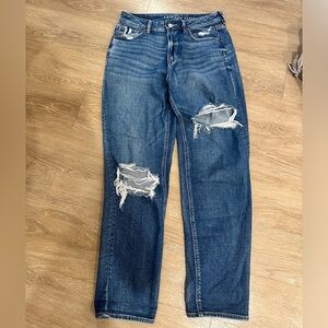 American Eagle Mom Straight Jean